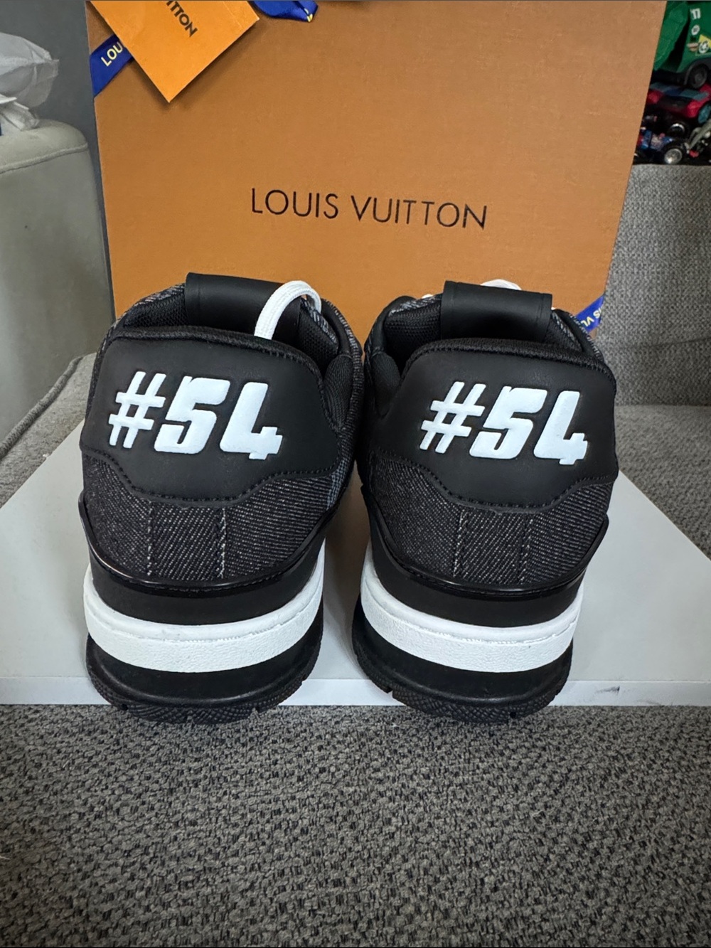 Louis Vuitton Men’s Black & White Knit Low-Top Sneakers with LV Script - Picture 3 of 8